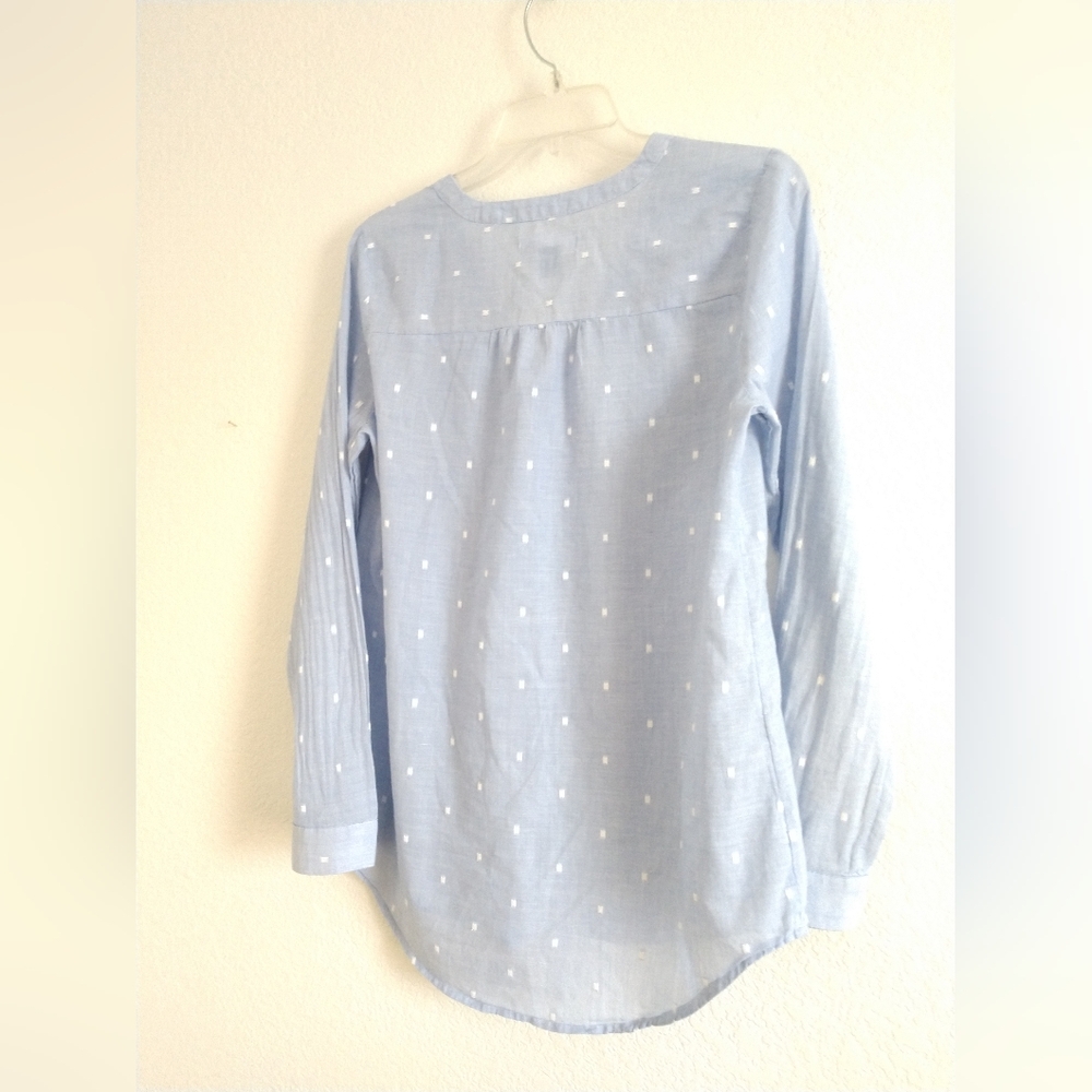 Old Navy Lightweight Summer Tunic Top Shirt Pale Blue Coastal Beach Medium - Picture 7 of 9